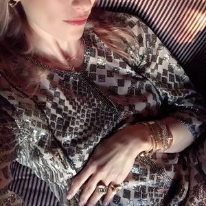 Meet your Posher, Ajla